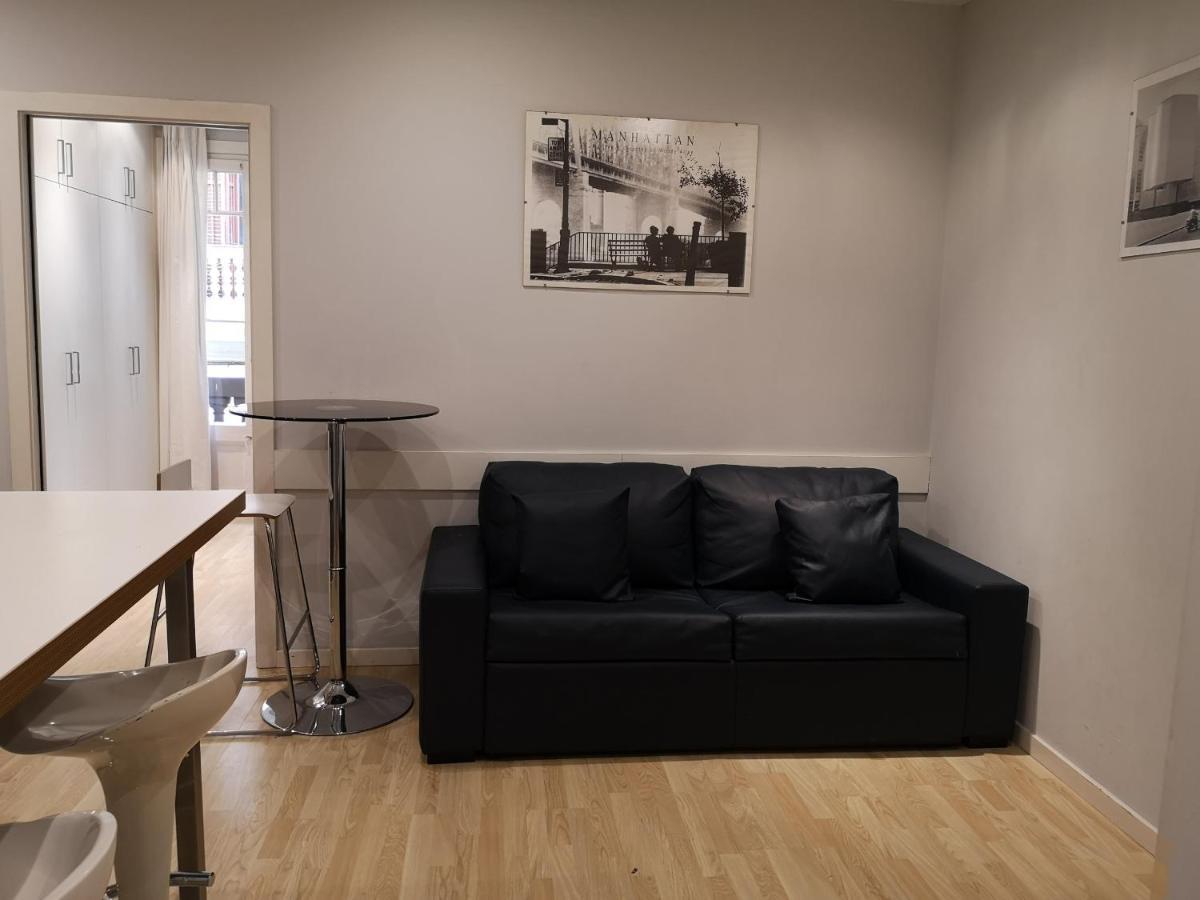 Aparteasy - Gracia Apartments Barcelona Exteriör bild