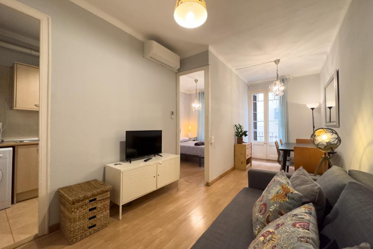 Aparteasy - Gracia Apartments Barcelona Exteriör bild