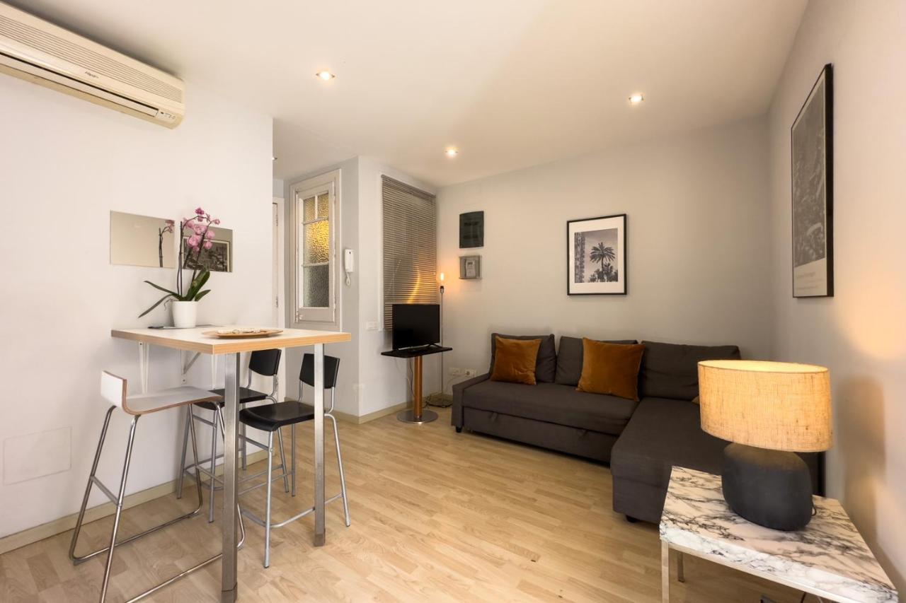 Aparteasy - Gracia Apartments Barcelona Exteriör bild