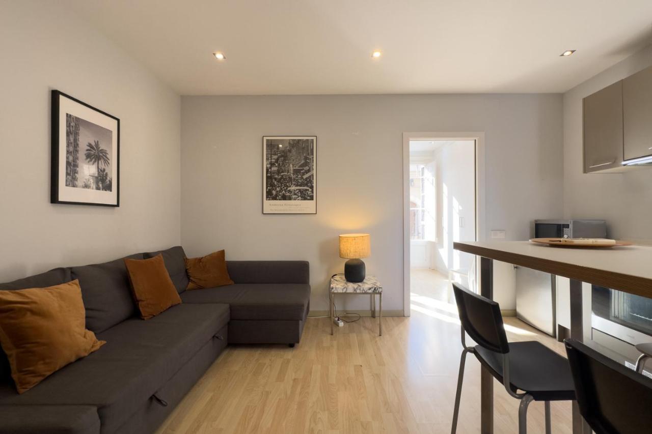 Aparteasy - Gracia Apartments Barcelona Exteriör bild
