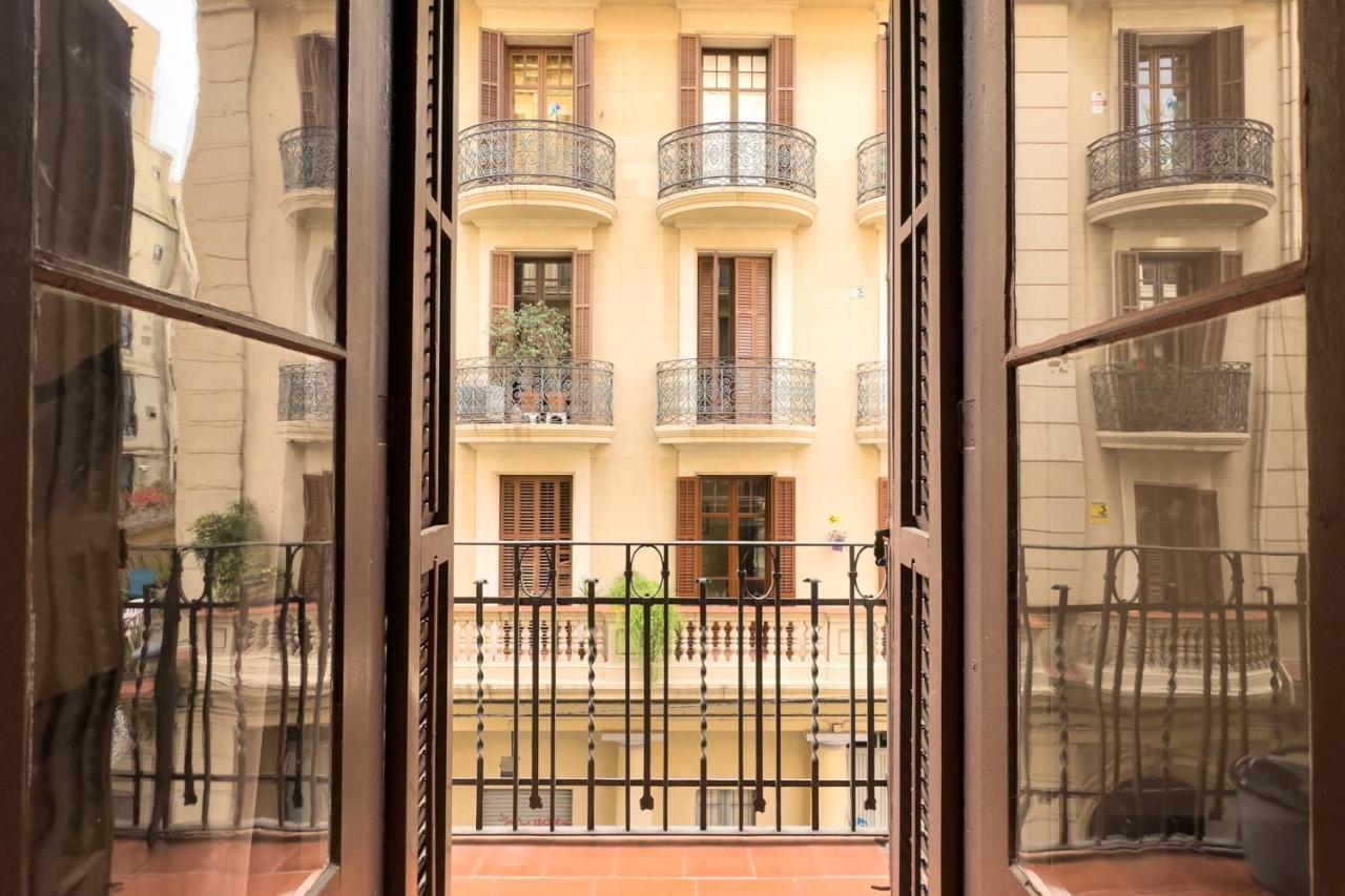 Aparteasy - Gracia Apartments Barcelona Exteriör bild