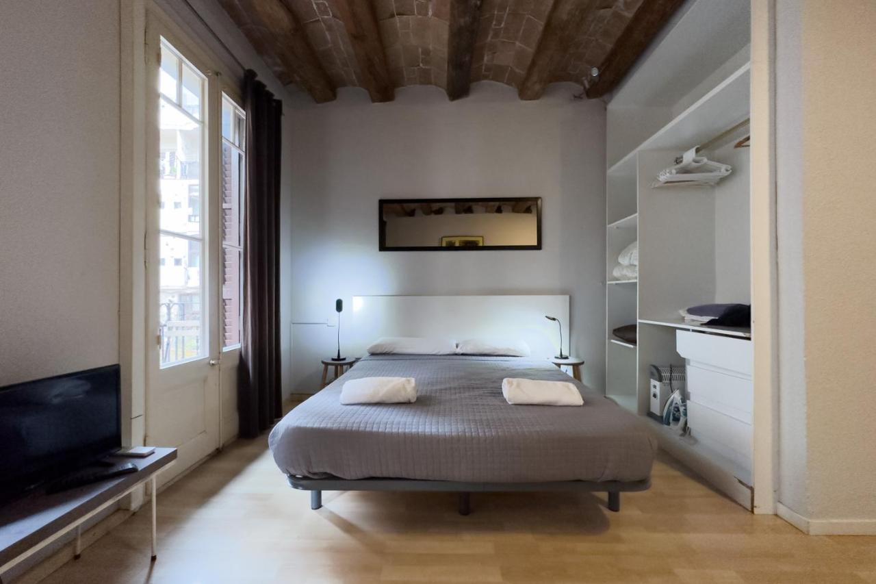 Aparteasy - Gracia Apartments Barcelona Exteriör bild