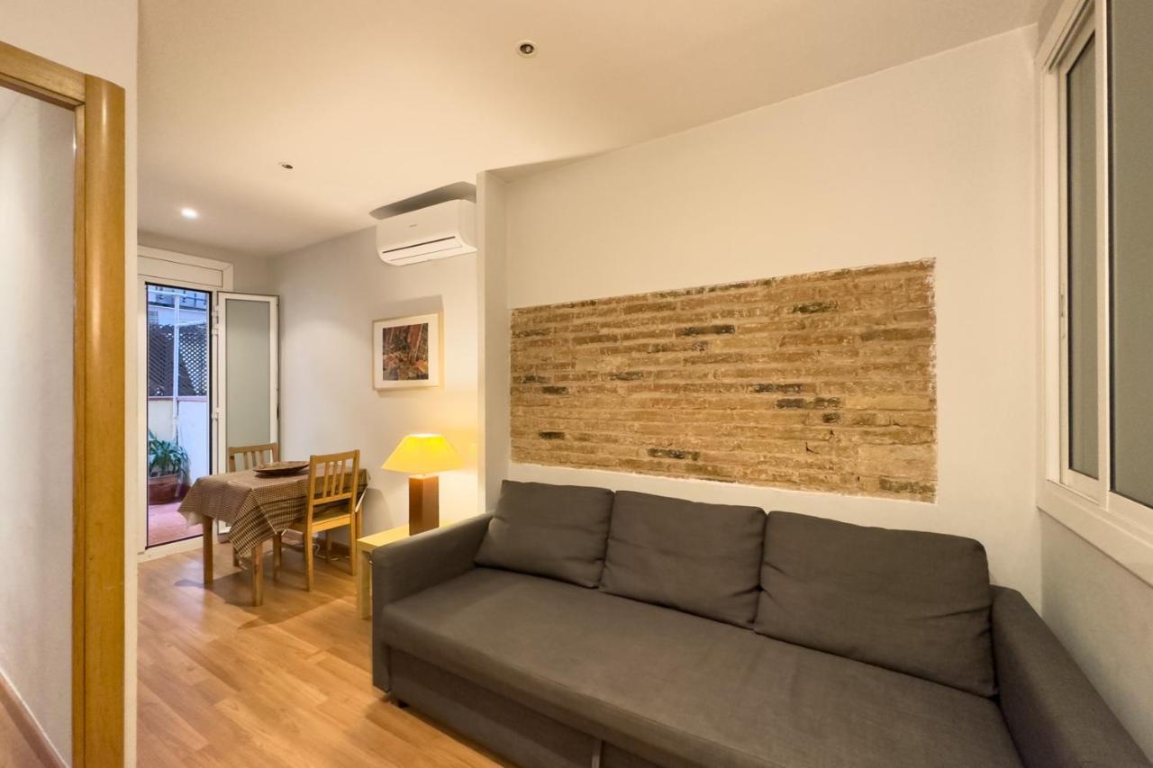 Aparteasy - Gracia Apartments Barcelona Exteriör bild
