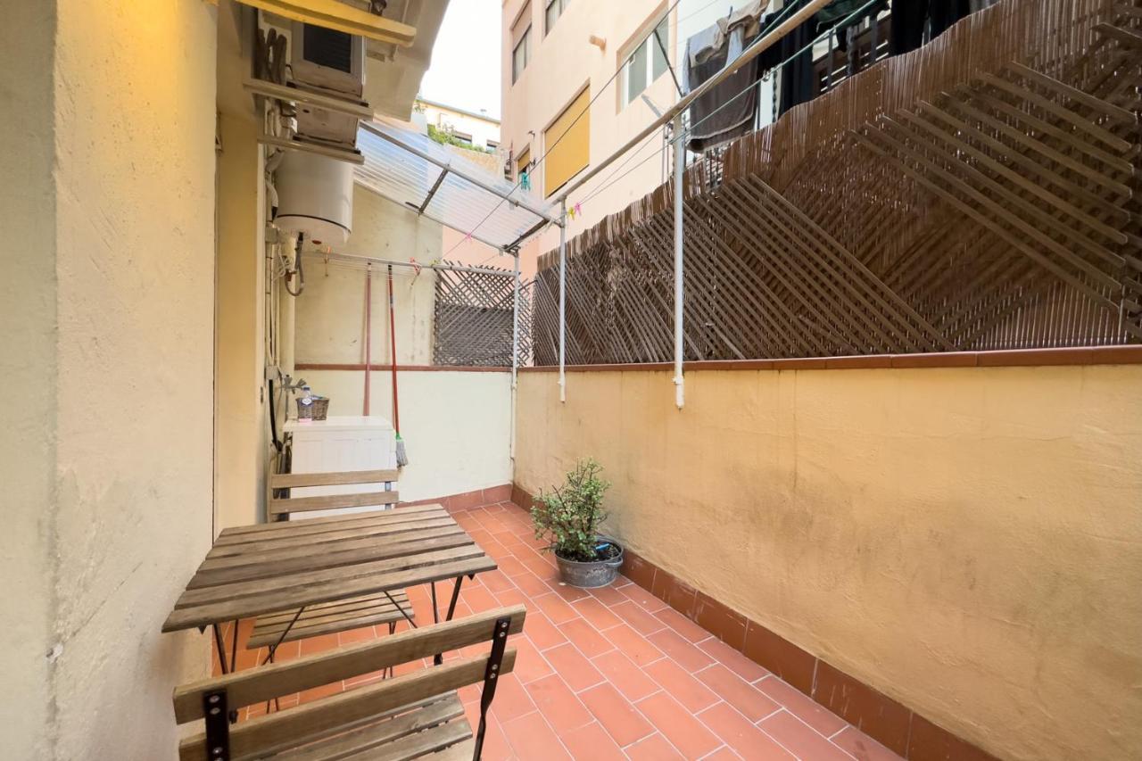 Aparteasy - Gracia Apartments Barcelona Exteriör bild