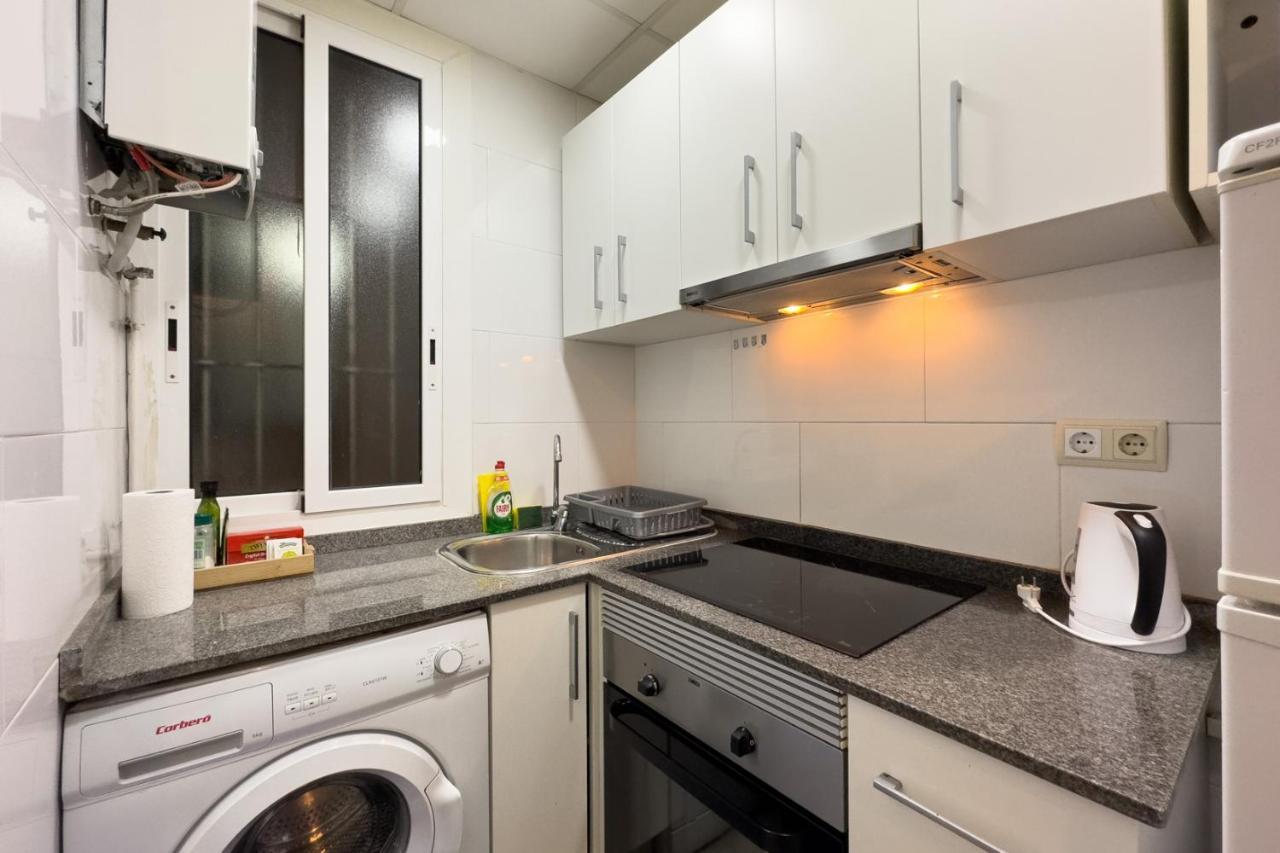 Aparteasy - Gracia Apartments Barcelona Exteriör bild